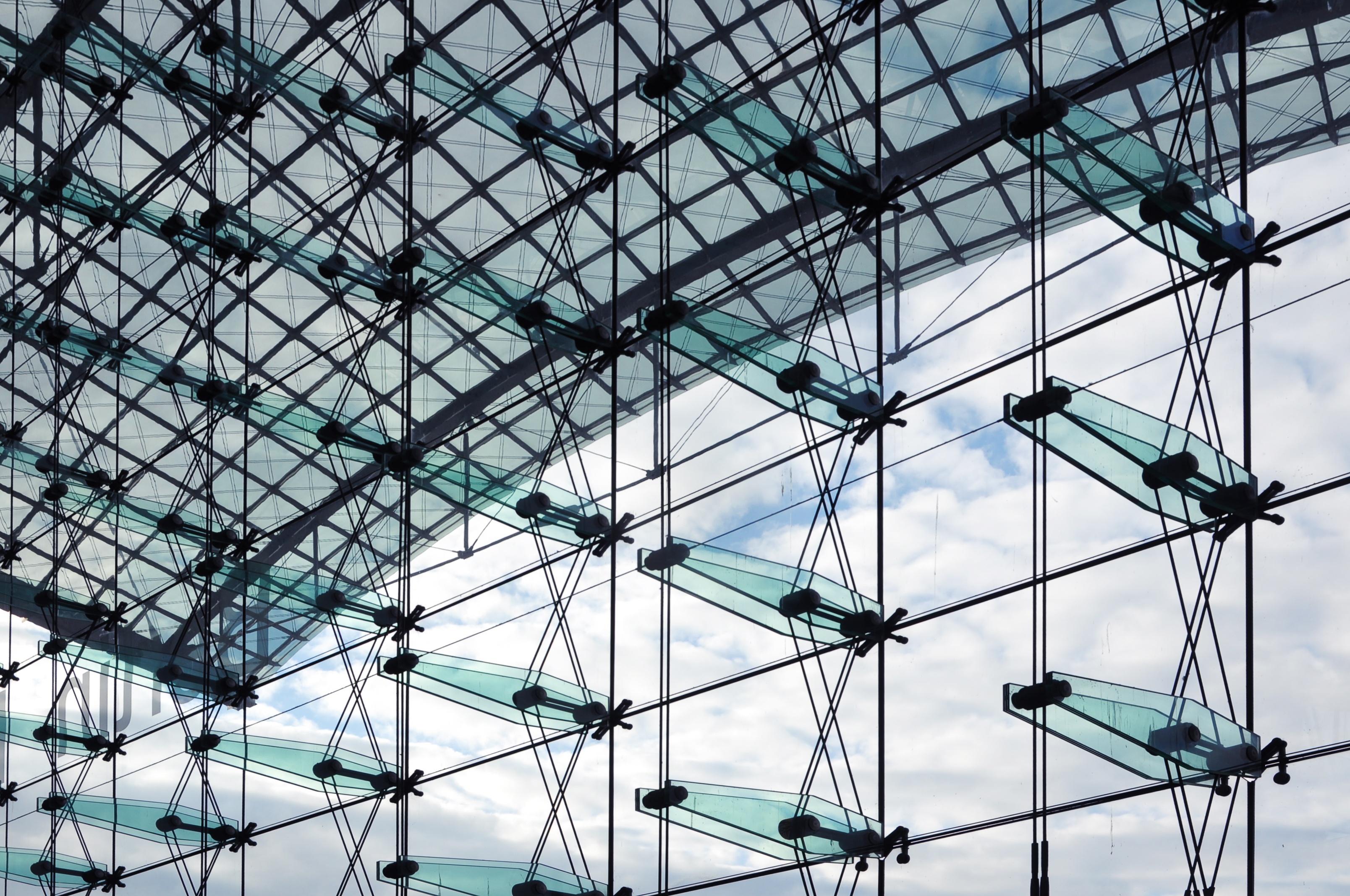 Spider Glazing Curtain Walls Dubai and Doha Euro Systems, UAE, Qatar